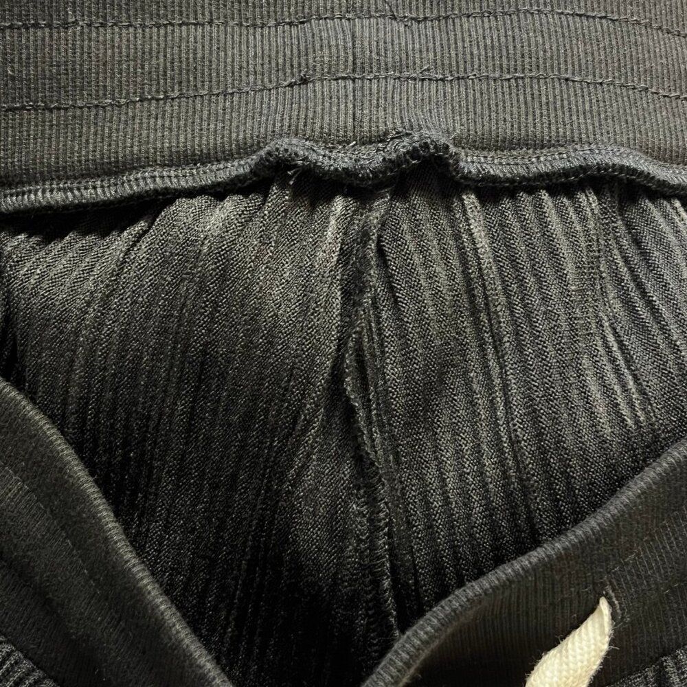 Torrid Black Pleated Joggers/Sweatpants - See Measurements - Picture 6 of 6